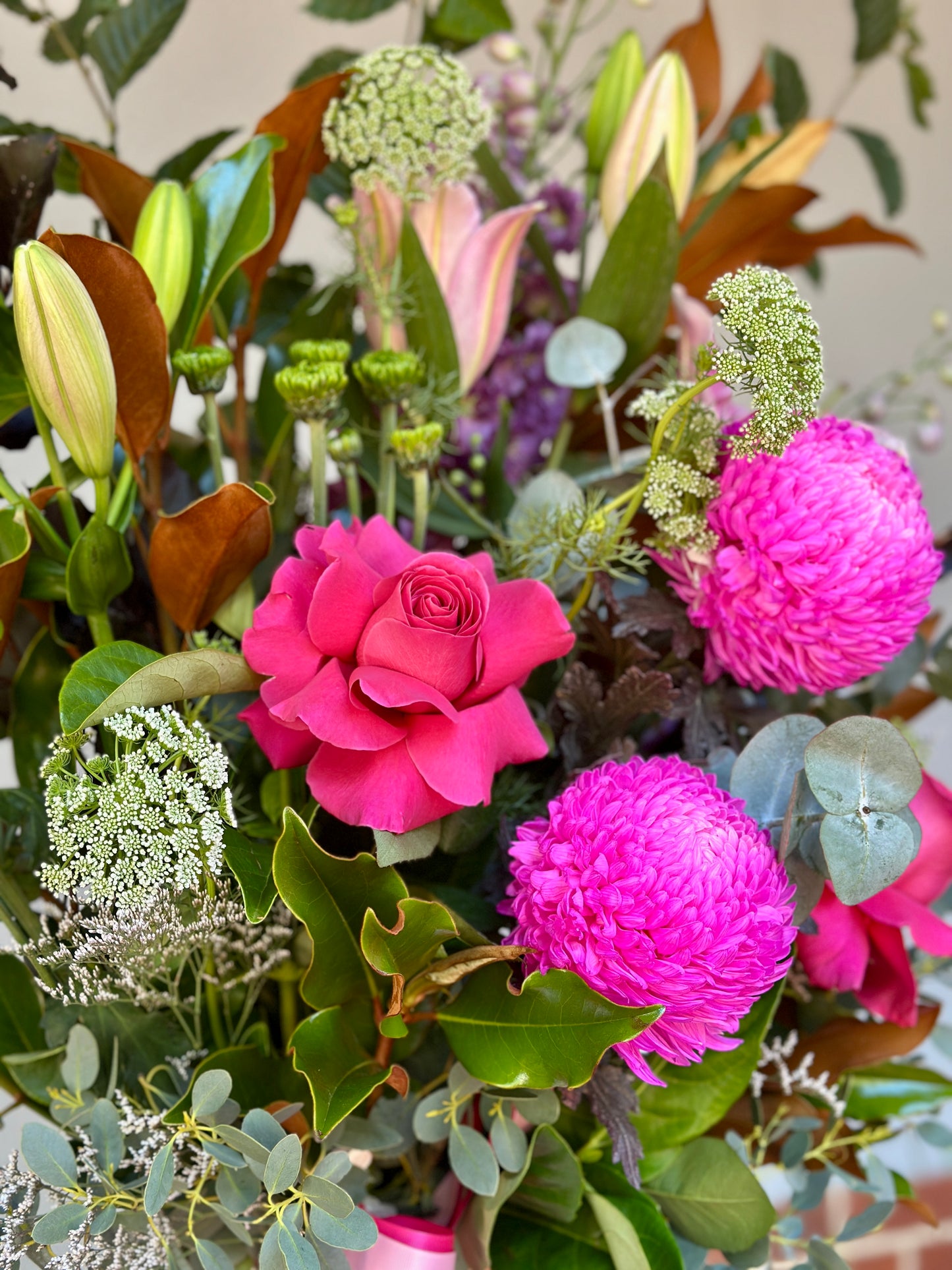 Deluxe Flower Design (in Ceramic Vase)